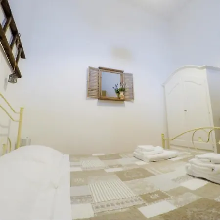 ベッド・アンド・ブレックファスト Vicoli Del Borgo ルッファーノ